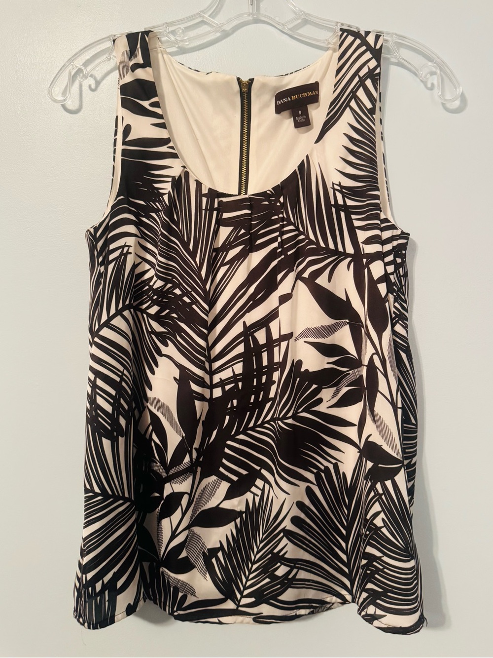 Dana Buchman Black & Cream Tropical-Leaf Sleeveless Camisole